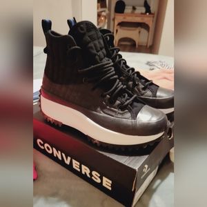 *Converse Run Star Hike Hi Womens Athletic Shoes Sneakers Size 8 Black NWOT